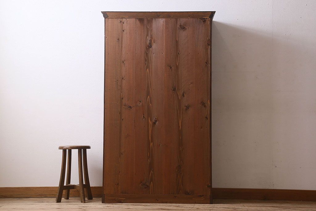 アンティーク家具　大正ロマン　前面栗材　上品なデザインのアンティークブックケース(本箱、収納棚、戸棚、食器棚)