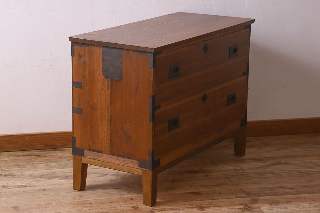 アンティーク家具　和製アンティーク　脚付き!明るい木の色合いが素敵なローチェスト(ローボード、引き出し、テレビ台)