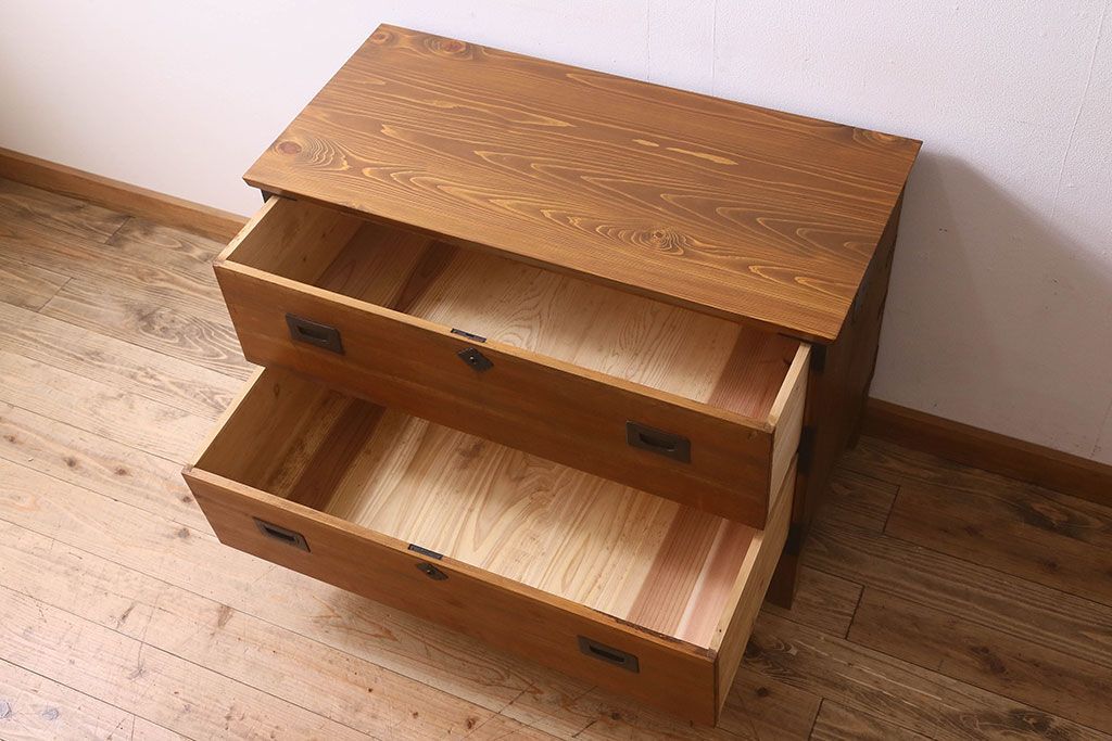 アンティーク家具　和製アンティーク　脚付き!明るい木の色合いが素敵なローチェスト(ローボード、引き出し、テレビ台)