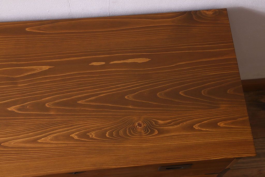 アンティーク家具　和製アンティーク　脚付き!明るい木の色合いが素敵なローチェスト(ローボード、引き出し、テレビ台)