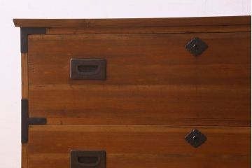 アンティーク家具　和製アンティーク　脚付き!明るい木の色合いが素敵なローチェスト(ローボード、引き出し、テレビ台)