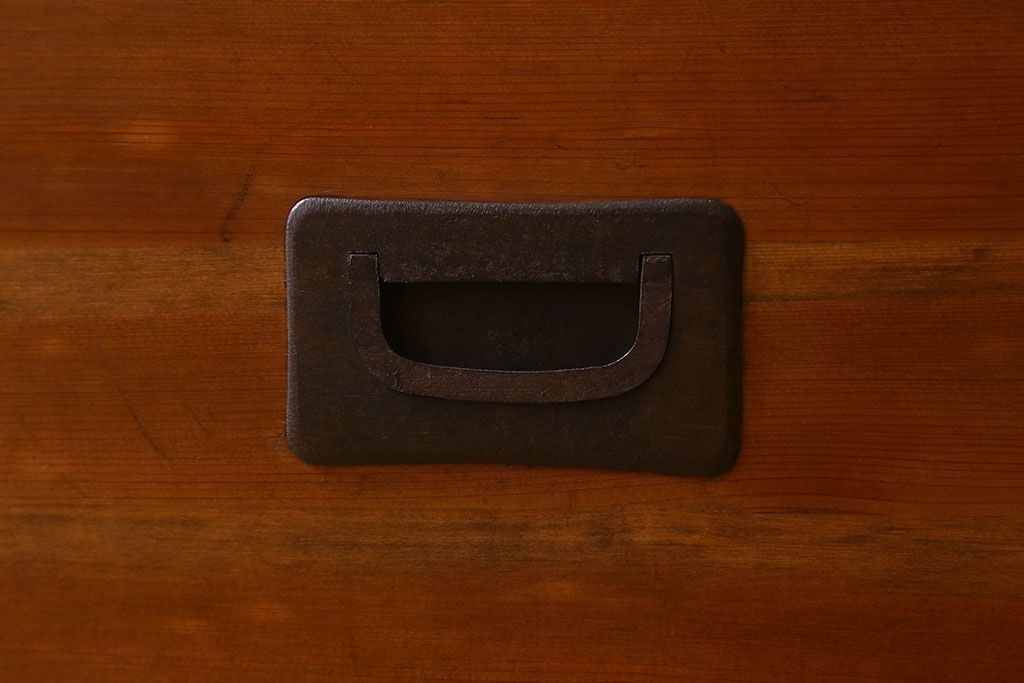 アンティーク家具　和製アンティーク　脚付き!明るい木の色合いが素敵なローチェスト(ローボード、引き出し、テレビ台)