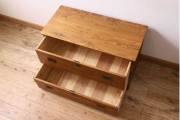 アンティーク家具　和製アンティーク　明るい木の色合いが素敵なローチェスト(ローボード、引き出し、テレビ台)