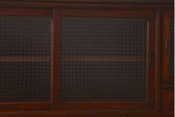 アンティーク家具　和製アンティーク　チェッカーガラス入り!6杯の引き出し付き戸棚(収納棚、食器棚)