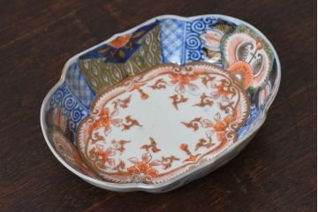 アンティーク雑貨　和製アンティーク　幕末明治期　色絵変形皿(1)