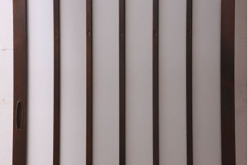 和製アンティーク　すりガラス　ダイヤガラス　意匠が魅力的なヒノキ材の格子戸(引き戸、ガラス戸)