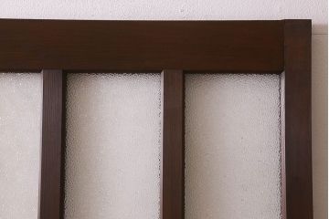 和製アンティーク　モダンな雰囲気漂う　ダイヤガラスが施されたヒノキ材のガラス戸2枚セット(引き戸)