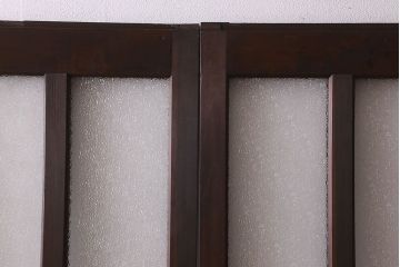 和製アンティーク　モダンな雰囲気漂う　ダイヤガラスが施されたヒノキ材のガラス戸2枚セット(引き戸)