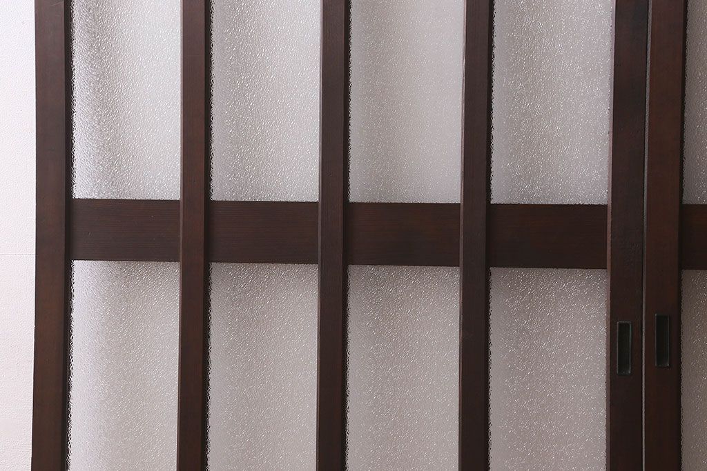 和製アンティーク　モダンな雰囲気漂う　ダイヤガラスが施されたヒノキ材のガラス戸2枚セット(引き戸)