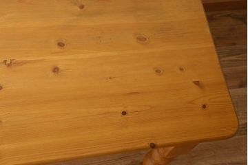 ブランド家具　中古　ペニーワイズ　引き出し付　温もりを感じるダイニングテーブル(机、リビングテーブル)