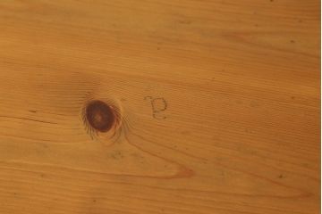 ブランド家具　中古　ペニーワイズ　引き出し付　温もりを感じるダイニングテーブル(机、リビングテーブル)