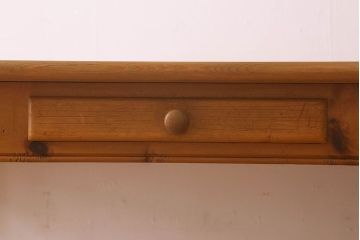 ブランド家具　中古　ペニーワイズ　引き出し付　温もりを感じるダイニングテーブル(机、リビングテーブル)