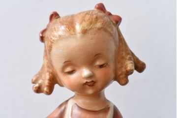 アンティーク雑貨　ビンテージ　日本製　ceramics japan ucagco　少女人形(フィギュリン、置物)