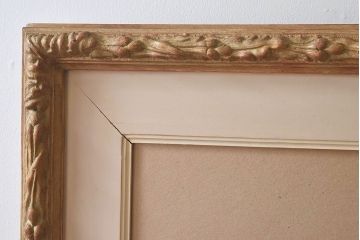 アンティーク雑貨　昭和期　壁掛用チェーン付き!上品なデザインのビンテージフォトフレーム(額縁)