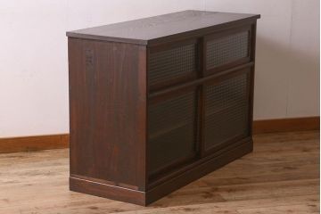 レトロ家具　和製アンティーク　栗材　欅材　チェッカーガラス入り　レトロで実用的な収納棚(戸棚、食器棚、本箱)