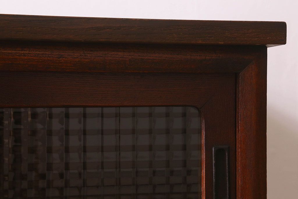 レトロ家具　和製アンティーク　栗材　欅材　チェッカーガラス入り　レトロで実用的な収納棚(戸棚、食器棚、本箱)