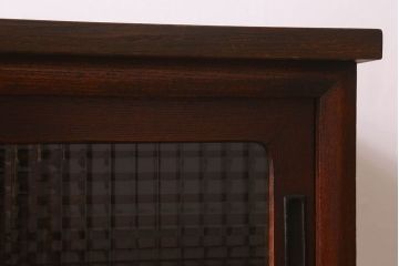 レトロ家具　和製アンティーク　栗材　欅材　チェッカーガラス入り　レトロで実用的な収納棚(戸棚、食器棚、本箱)