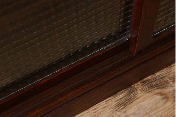 レトロ家具　和製アンティーク　栗材　欅材　チェッカーガラス入り　レトロで実用的な収納棚(戸棚、食器棚、本箱)