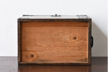 アンティーク雑貨　和製アンティーク　古い質感が味のある硯箱(小引き出し、小箱、小物入れ、木箱)