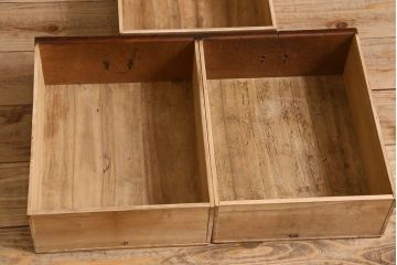 アンティーク家具　【展示品】和製アンティーク　明治〜大正期　木目が美しい総欅材の茶棚(収納棚、食器棚、飾り棚)