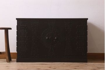 アンティーク家具　和製アンティーク　台輪付き!観音開き時代箪笥ローボード(ローチェスト、引き出し、衣装箪笥、テレビ台)