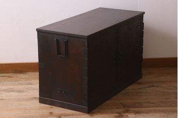 アンティーク家具　和製アンティーク　台輪付き!観音開き時代箪笥ローボード(ローチェスト、引き出し、衣装箪笥、テレビ台)