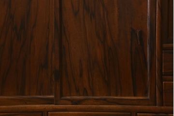 アンティーク家具　和製アンティーク　印象的な木目　総黒柿材の珍しい戸棚(茶棚、茶箪笥、収納棚)