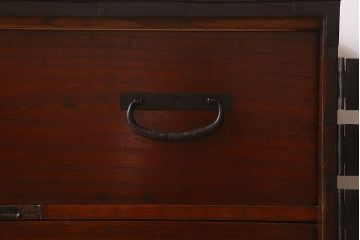 アンティーク家具　和製アンティーク　観音開き　和モダンな雰囲気が漂う脚付き箪笥ローチェスト(引き出し、テレビボード)