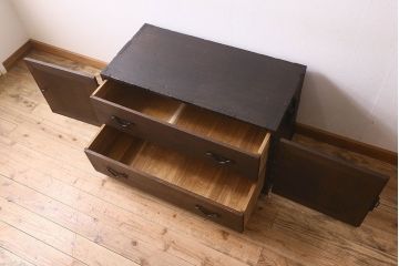 アンティーク家具　和製アンティーク　江戸〜明治期!重厚感のある佇まい　総桐材　観音開きの箪笥ローチェスト(ローボード、衣装箪笥、引き出し、桐箪笥、桐たんす)