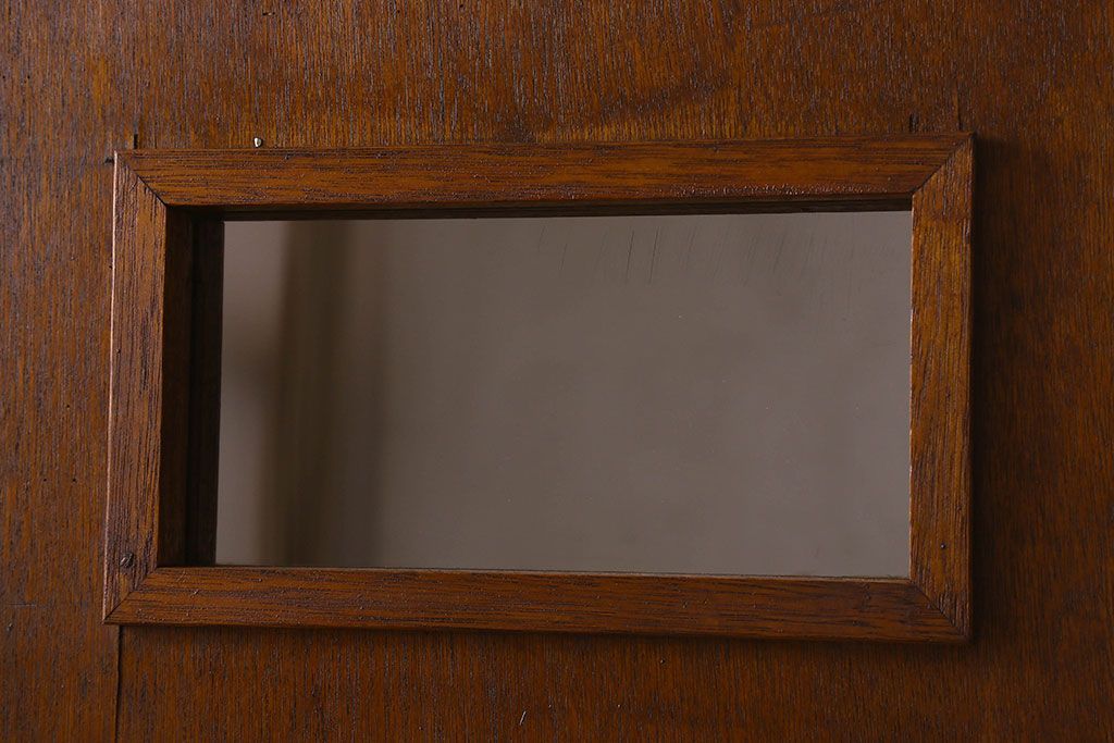 昭和レトロ　温かみのある質感が素敵な木製ドア(扉)