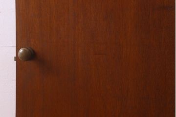 昭和レトロ　温かみのある質感が素敵な木製ドア(扉)