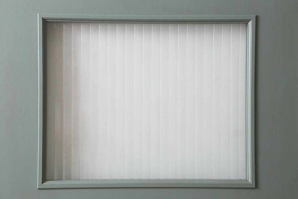 ペイント建具　銀モールガラス入りのレトロなドア(扉)