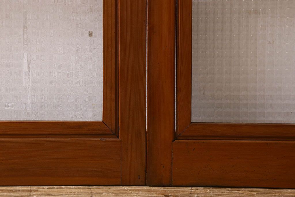 昭和レトロ　クリアガラス　チェッカーガラス使用!温かみのある雰囲気のヒノキ材のガラス戸(窓、引き戸)2枚セット