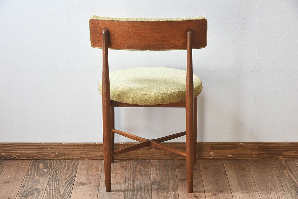 北欧家具　G-PLAN(ジープラン)　Fresco(フレスコ)　明るい色合いが素敵なビンテージサーキュラーチェア(ダイニングチェア、椅子)(1)