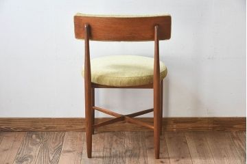 北欧家具　G-PLAN(ジープラン)　Fresco(フレスコ)　明るい色合いが素敵なビンテージサーキュラーチェア(ダイニングチェア、椅子)(1)