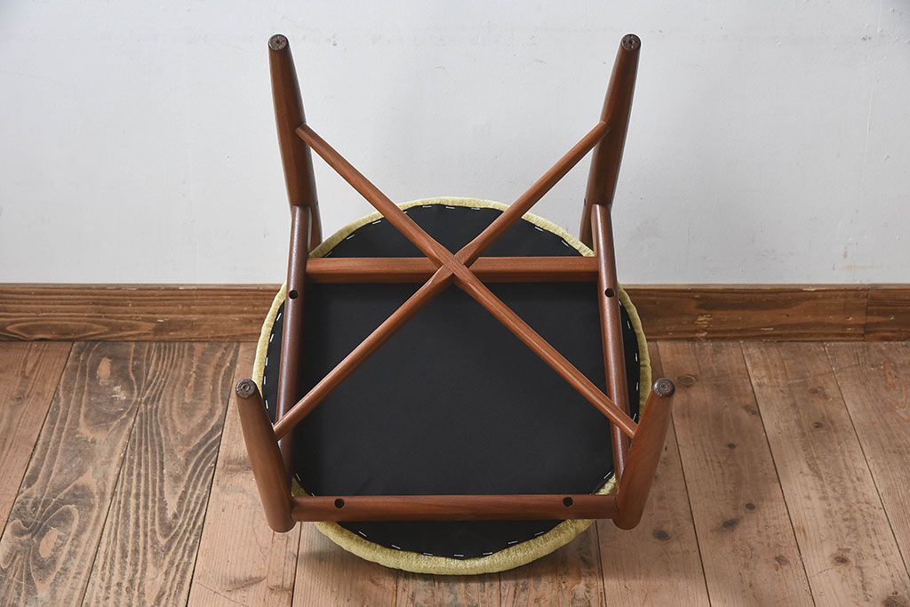 北欧家具　G-PLAN(ジープラン)　Fresco(フレスコ)　明るい色合いが素敵なビンテージサーキュラーチェア(ダイニングチェア、椅子)(1)