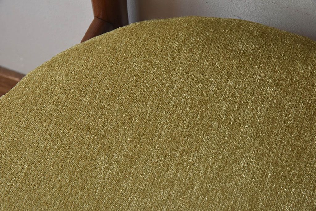 北欧家具　G-PLAN(ジープラン)　Fresco(フレスコ)　明るい色合いが素敵なビンテージサーキュラーチェア(ダイニングチェア、椅子)(2)