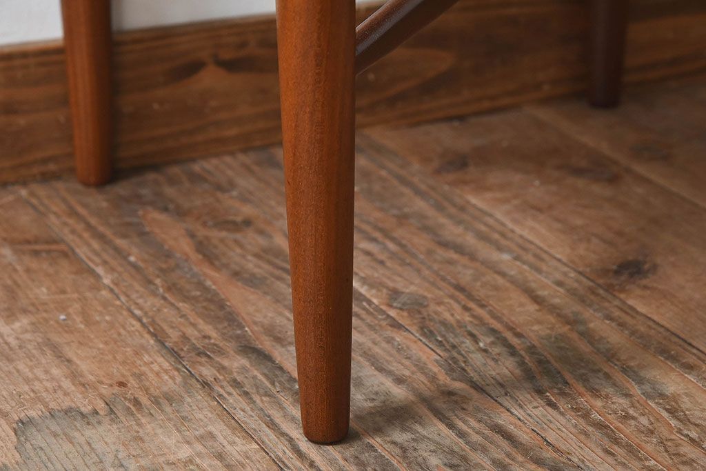 北欧家具　G-PLAN(ジープラン)　Fresco(フレスコ)　明るい色合いが素敵なビンテージサーキュラーチェア(ダイニングチェア、椅子)(2)