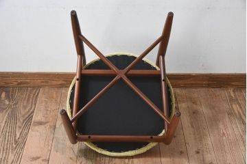 北欧家具　G-PLAN(ジープラン)　Fresco(フレスコ)　明るい色合いが素敵なビンテージサーキュラーチェア(ダイニングチェア、椅子)(2)