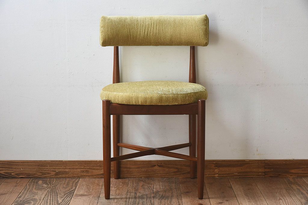 北欧家具　G-PLAN(ジープラン)　Fresco(フレスコ)　明るい色合いが素敵なビンテージサーキュラーチェア(ダイニングチェア、椅子)(3)