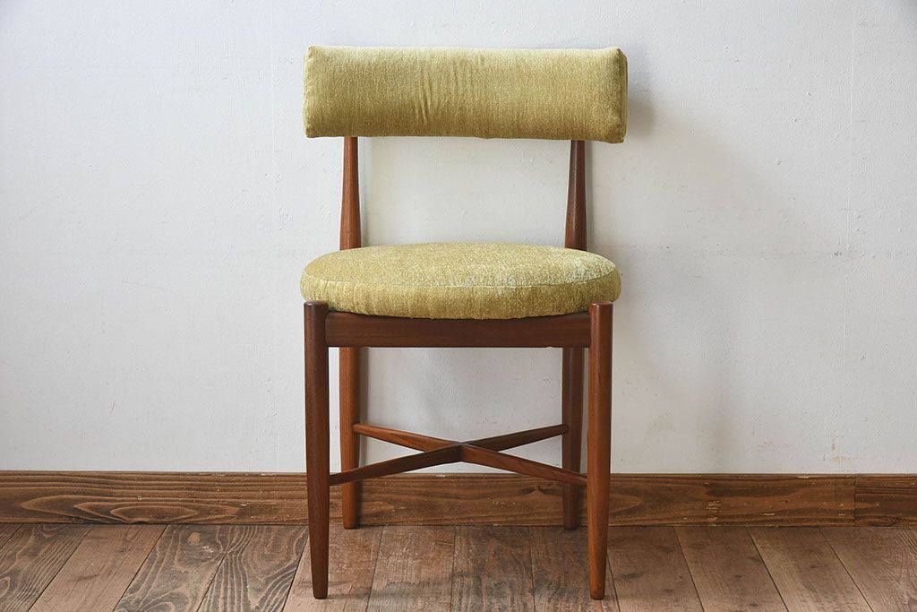 北欧家具　G-PLAN(ジープラン)　Fresco(フレスコ)　明るい色合いが素敵なビンテージサーキュラーチェア(ダイニングチェア、椅子)