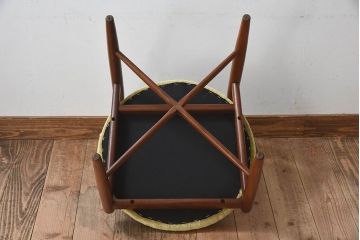 北欧家具　G-PLAN(ジープラン)　Fresco(フレスコ)　明るい色合いが素敵なビンテージサーキュラーチェア(ダイニングチェア、椅子)