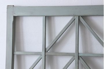 ペイント家具　シャビーな雰囲気が魅力的なペイント引き戸(ガラス戸、仕切り戸)