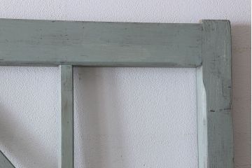 ペイント家具　シャビーな雰囲気が魅力的なペイント引き戸(ガラス戸、仕切り戸)