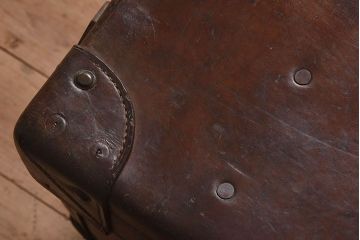 和製アンティーク　特大な本革性トランク(小物収納箱)