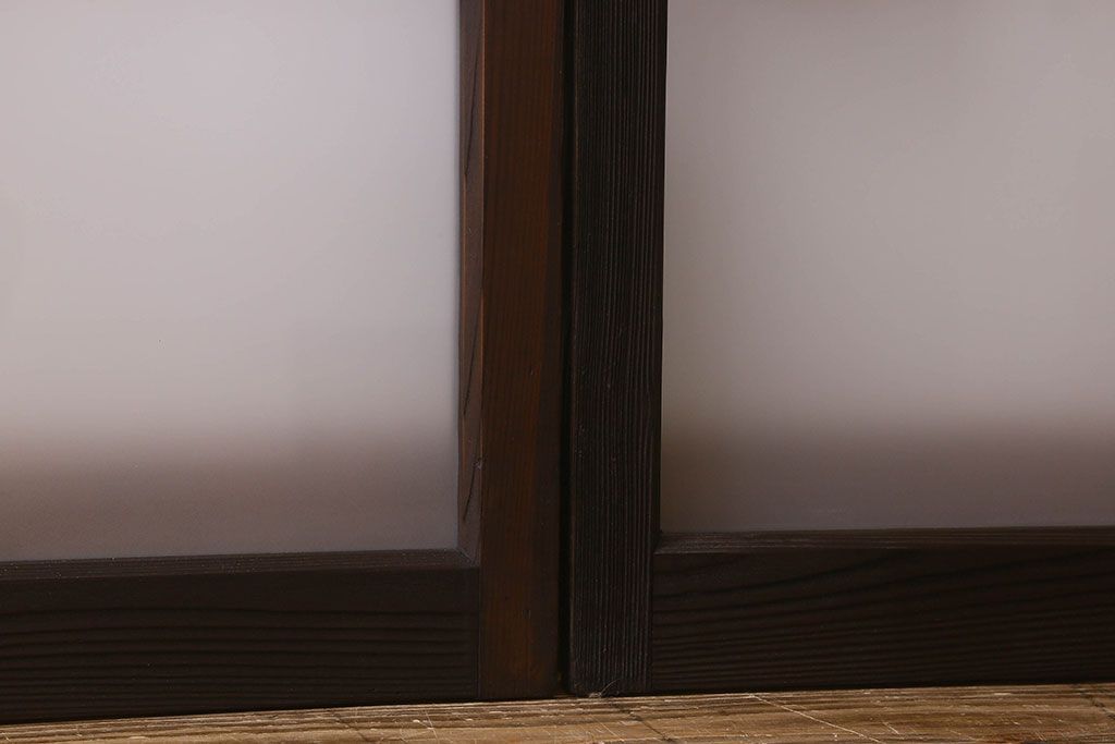 和製アンティーク　クリアガラス・すりガラス使用　モダンな雰囲気漂うマス目のガラス戸(窓、引き戸)2枚セット