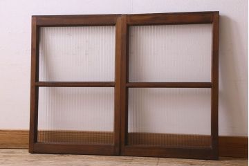 昭和レトロ　モールガラス入り!懐かしい雰囲気が魅力的なガラス戸(窓、引き戸)2枚セット