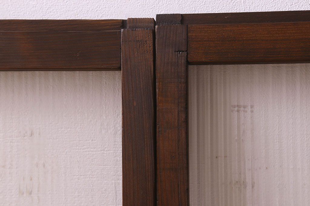 昭和レトロ　モールガラス入り!懐かしい雰囲気が魅力的なガラス戸(窓、引き戸)2枚セット