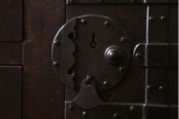 アンティーク家具　和製アンティーク　明治期!古い木製の美濃帳場箪笥(収納箪笥、収納棚)