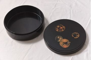 アンティーク雑貨　茶道具　輪島塗　花丸蒔絵　木製茶櫃(茶器、小物入れ)(定価約20万)